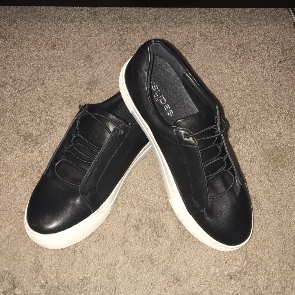 J/SLIDES black sneaker